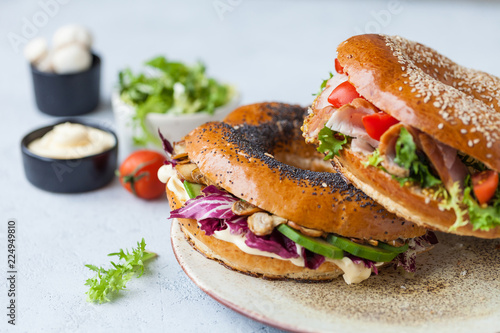 Billede på lærred sandwich in a bagel