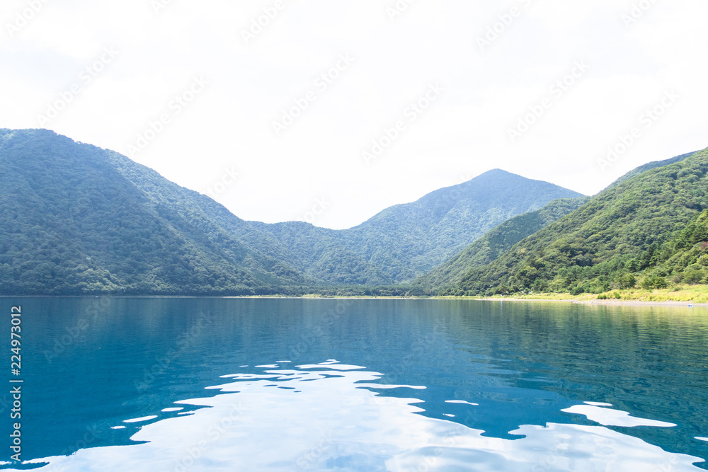 Naklejka premium 本栖湖