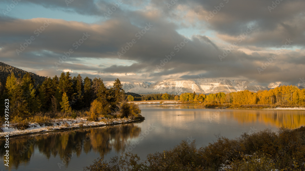 Autumn Sunrise view from Oxbow Bend, Snake River with Mount Moran's reflection at Grand Teton National Park, USA Autumn Sunrise view from Oxbow Bend, Snake River with Mount Moran's reflection at Grand Teton National Park, USA