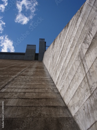 Wallpaper Mural コンクリートの巨大な壁 Torontodigital.ca