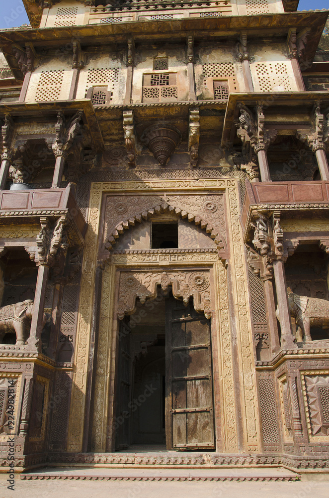Fototapeta premium Exterior view of Jahangir Mahal Palace. Orchha fort complex. Orchha. Madhya Pradesh.