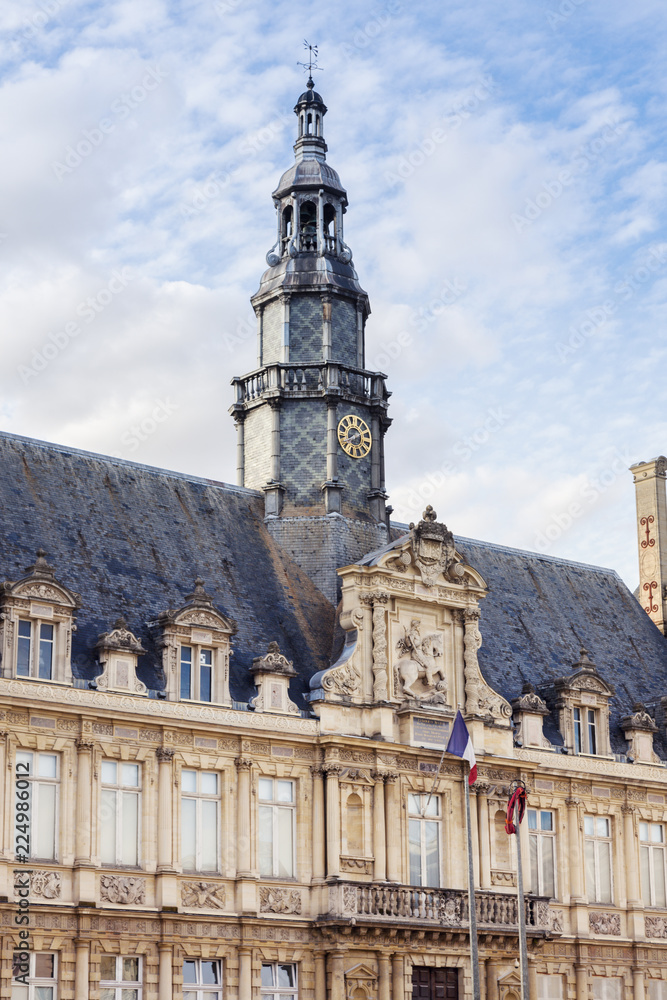 Reims City Hall at night