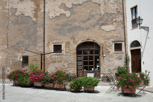 Fototapeta Naklejka Na Ścianę i Meble -  Bar and restaurant in Pitigliano, Tuscany