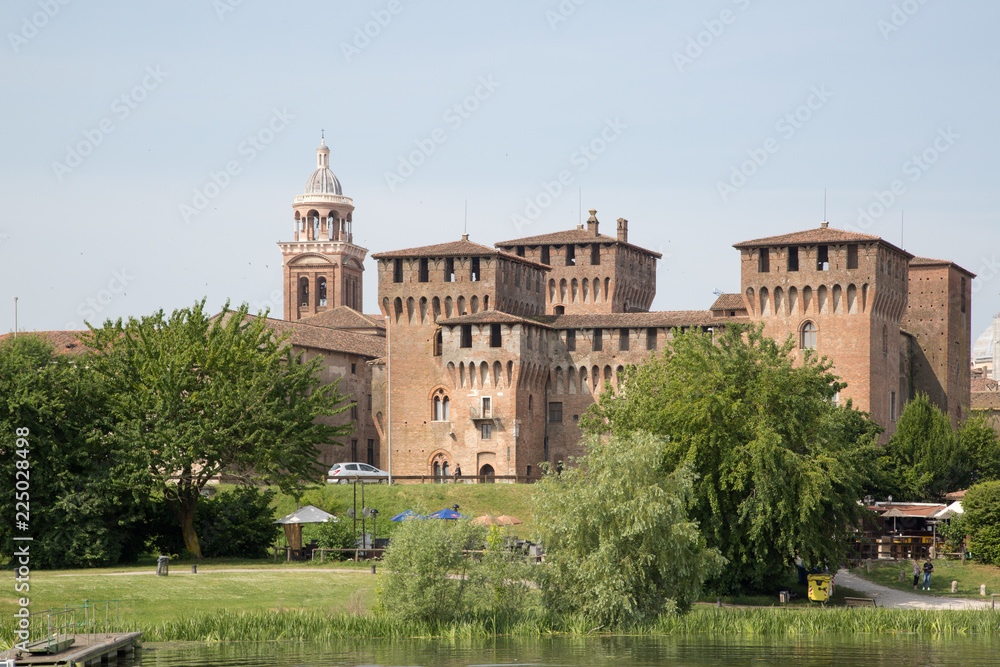 Mantova città sul fiume Mincio