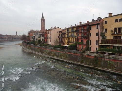Verona - Rio Adige - Italia photo