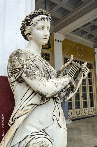 Valokuva Statue of a Greek mythical muse in the Achilleion palace in Corfu, Greece