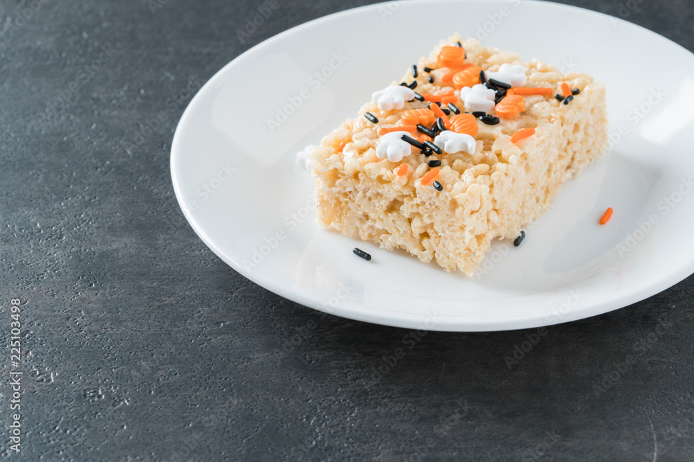 Halloween sprinkles rice crispy treats Halloween sprinkles rice crispy treats