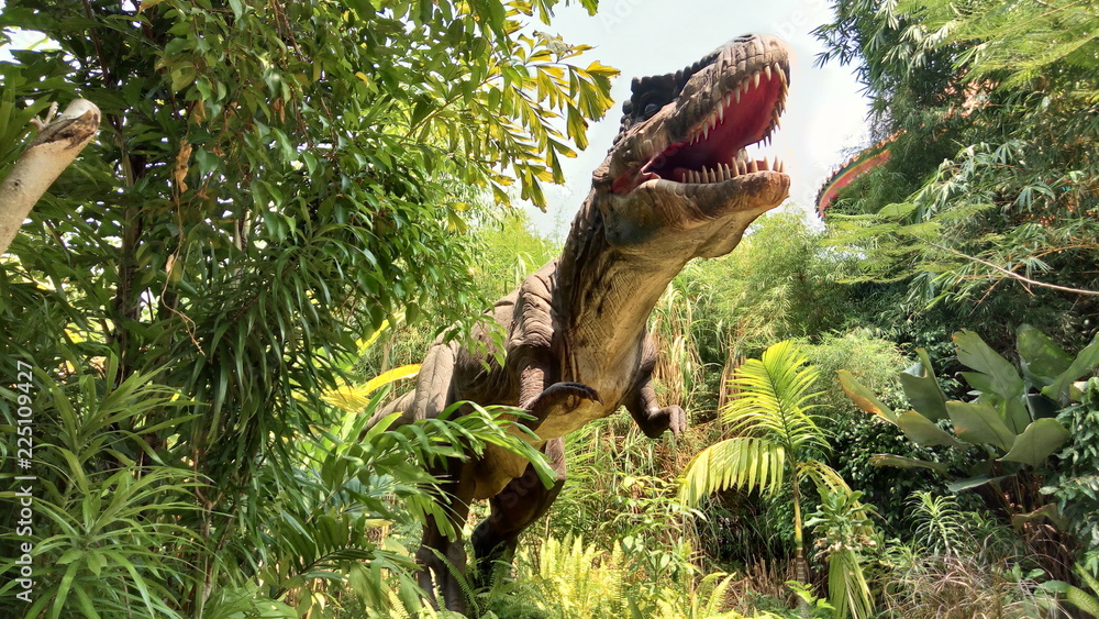 Naklejka Tyranozaur Rex w dżungli