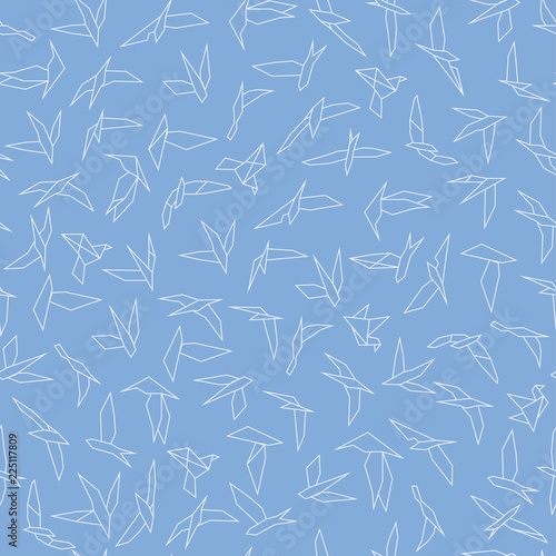 Seamless paper bird origami pattern background. fly bird