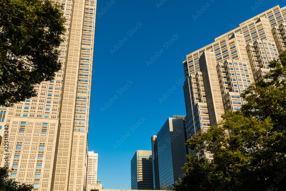 (東京都ｰ都市風景)西新宿にそびえたつ超高層ビル３