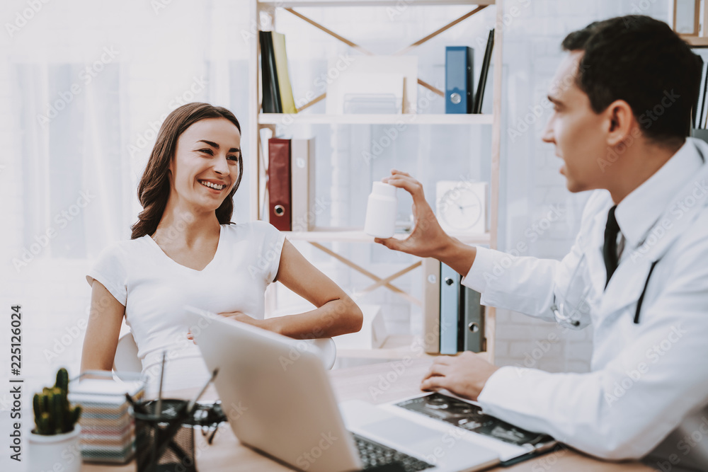 Fototapeta premium Have Fun. Childbirth. Belly. Fan. Consultation.