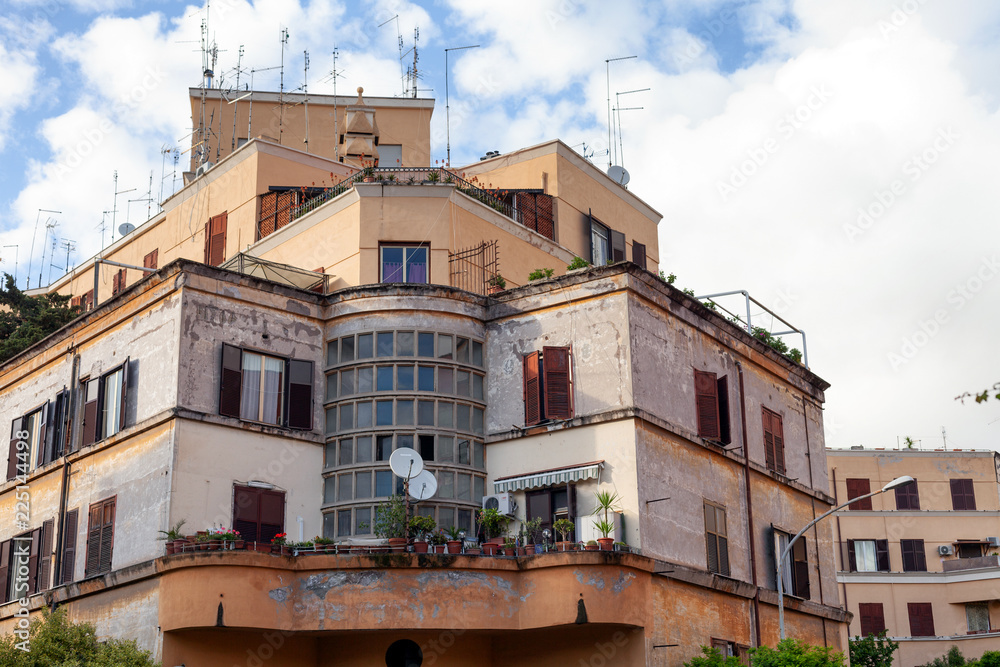 Residentail aprtment buildings in the suburb of Garbatella Residentail aprtment buildings in the suburb of Garbatella