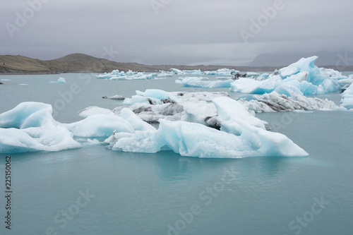 Eisberge zum Greifen nah: Gletscherlagune Jökulsárlón - Vatnajökull-Nationalpark, Island
