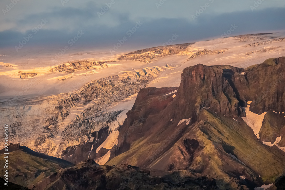 Naklejka premium View of the Myrdalsjokull glacier , covering the active volcano Katla, Thorsmork, Highlands at the southern end of the famous Laugavegur hiking trail.