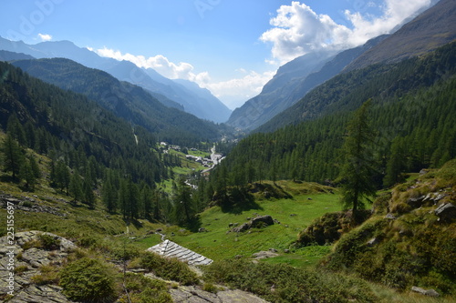 Valle d'Aosta - panorama sulla vallata di Gressoney