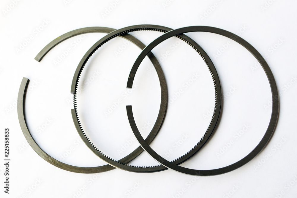 kroeg bouw draadloos new car piston rings on isolated white background close-up Stock Photo |  Adobe Stock