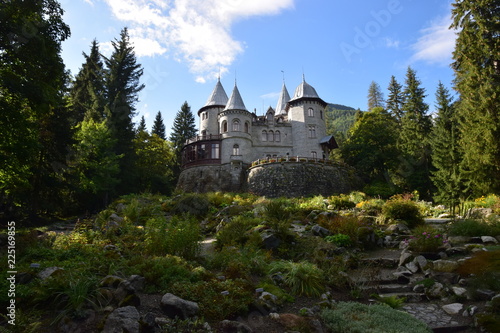 Valle d'Aosta - Castel Savoia a Gressoney