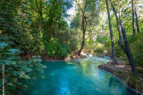 L acqua blu. Parco fluviale sorgenti del Fiume Lavino.