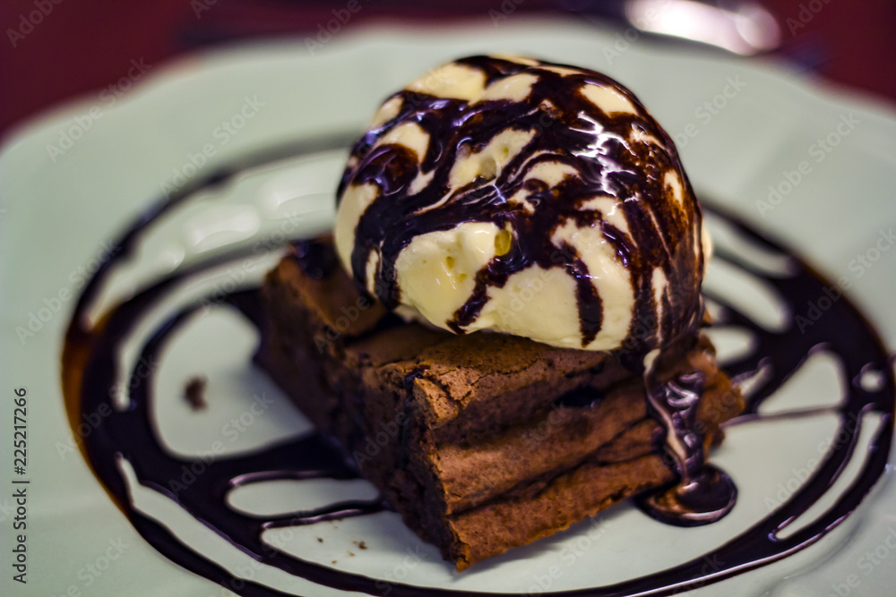 Chocolate Brownie with Ice Cream Chocolate Brownie with Ice Cream