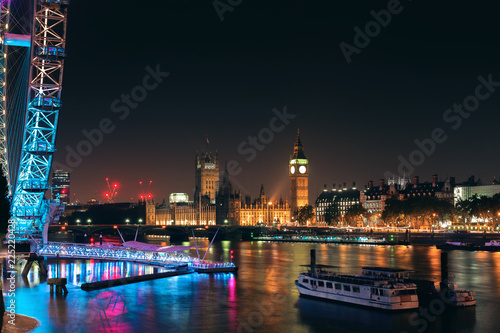 night view of Palace of Westminster