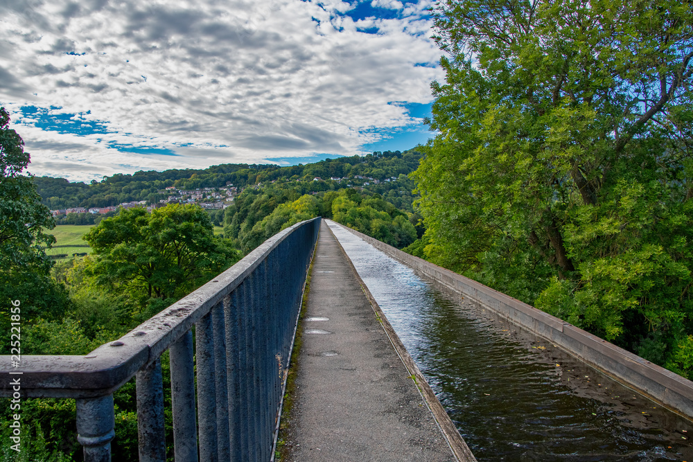 Pontcysyllte Aquaduct on the Llangollen canal Pontcysyllte Aquaduct on the Llangollen canal