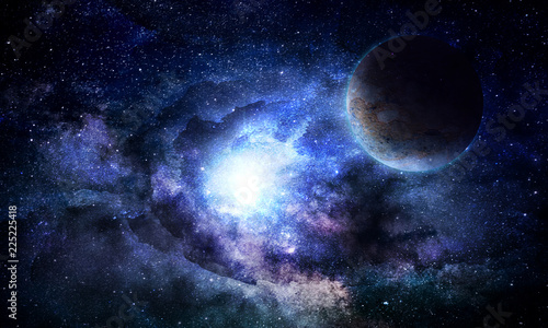 планета в космосе © pechenka_123