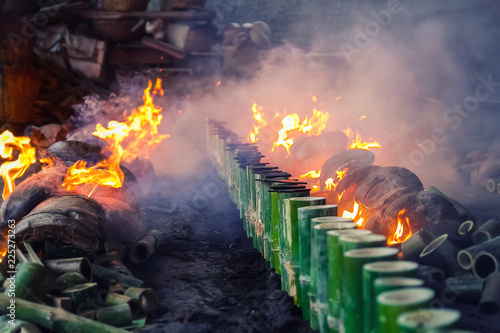 Burn bamboo rice