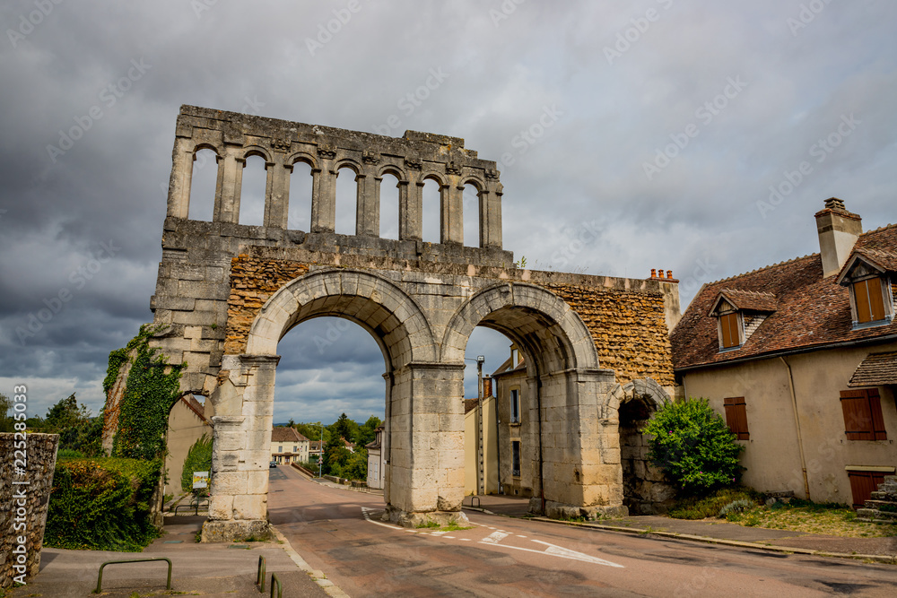 La Porte d'Arroux à Autun