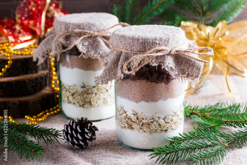 Bild auf Leinwand Cookies mix in a jar