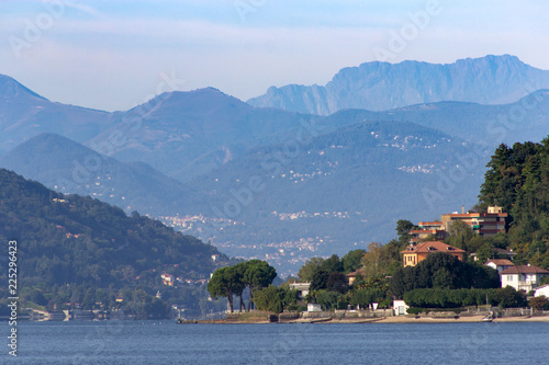 panorama lago e colli photo