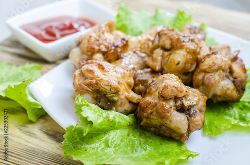 fried chicken wings and sauce