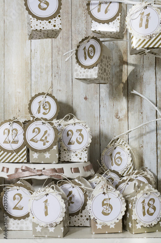 Kalendarz adwent cyfry 1-24