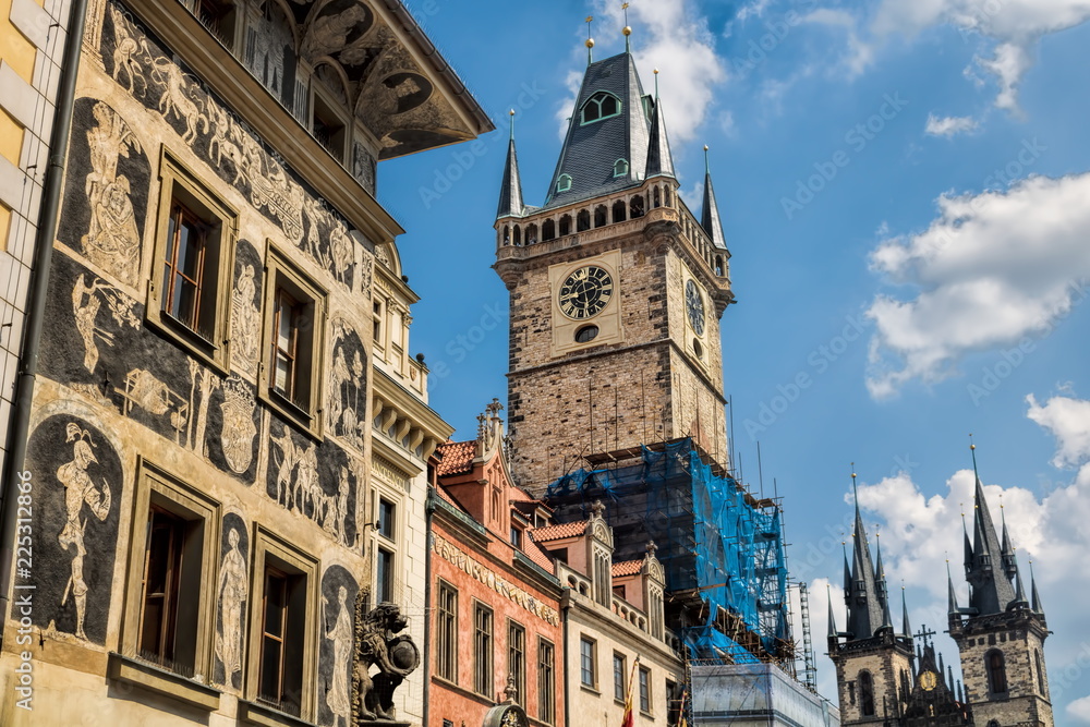Prag, Rathaus und Teynkirche