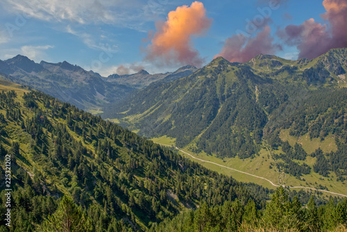 Φωτογραφία Sunset in the valley of aran de Lleida