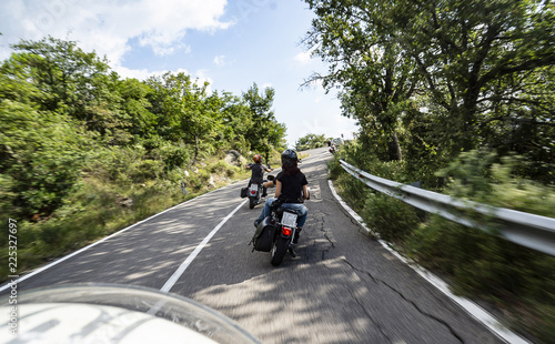 sulla strada in moto © fotoforfun