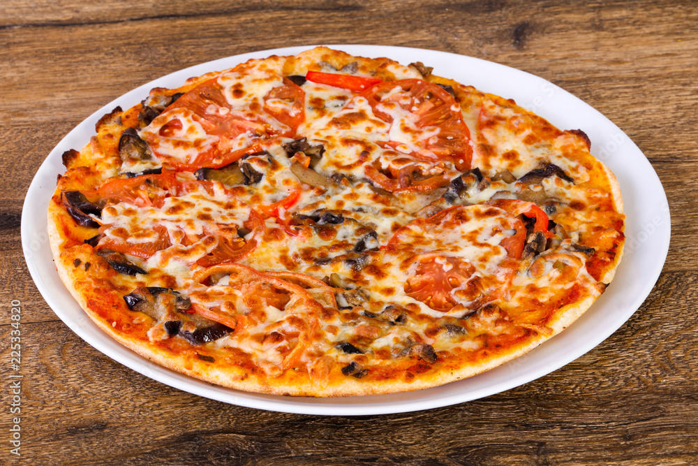 Pizza with aubergine