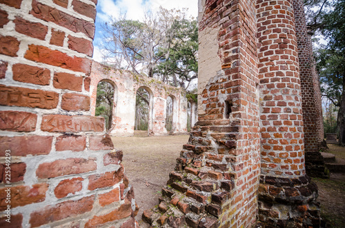 Old Sheldon Church ruins in Yemassee South Carolina, a burned church from the Revolutionary War