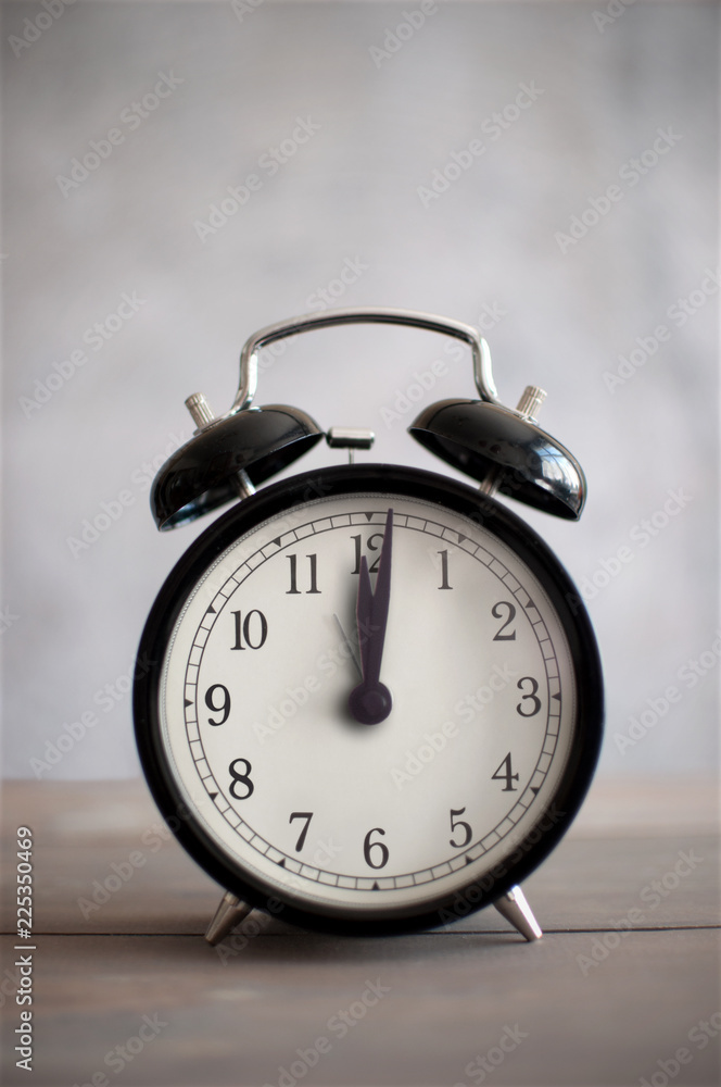 Naklejka premium Vintage alarm clock