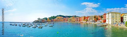 Schilderij op canvas View of beautiful coastline in summer at the Bay of Silence in Sestri Levante, Italy