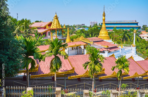 Ngar Htat Gyi Buddha monastery, Yangon, Myanmar photo