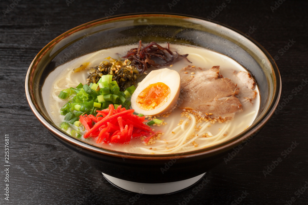 とんこつラーメン とんこつラーメン