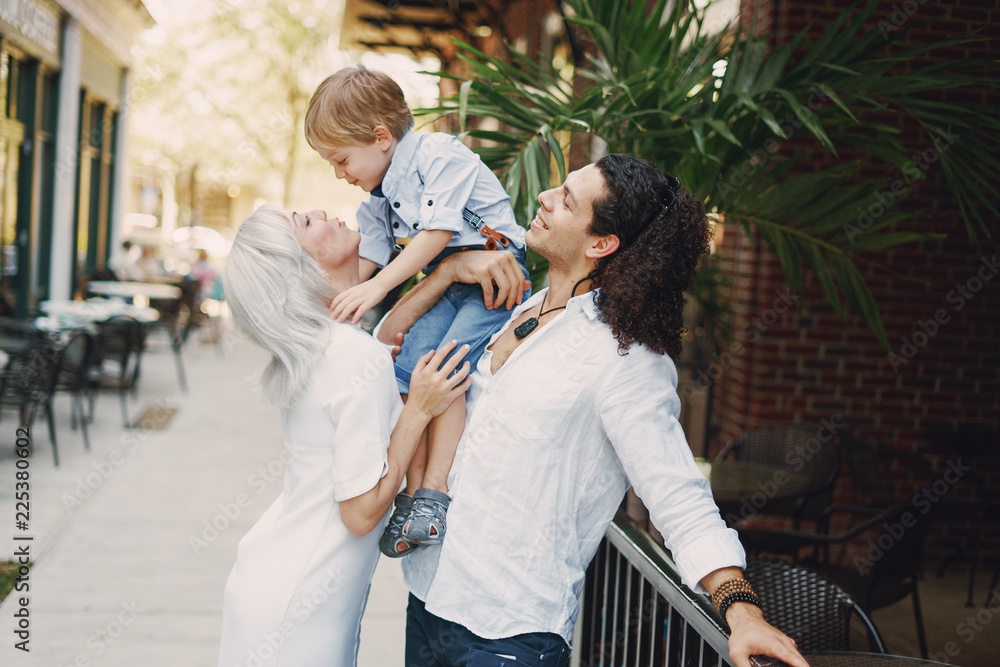 Obraz premium beautiful young family