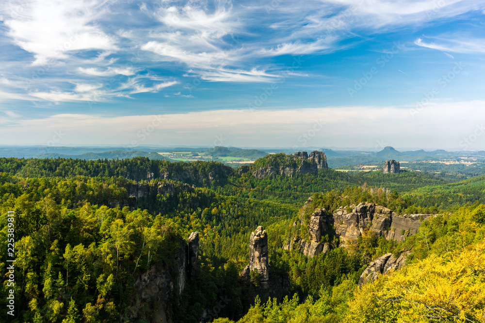Naklejka premium Wunderschöne Berglandschaft