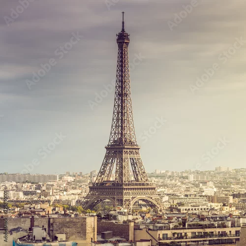 Fototapeta samoprzylepna Wieża Eiffla w Paryżu, Francja