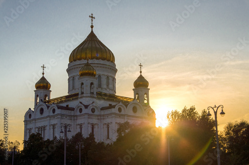 cathedral of christ the saviour in moscow