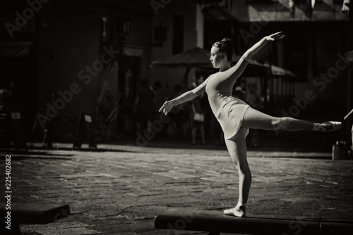 DANZARE, BALLARE