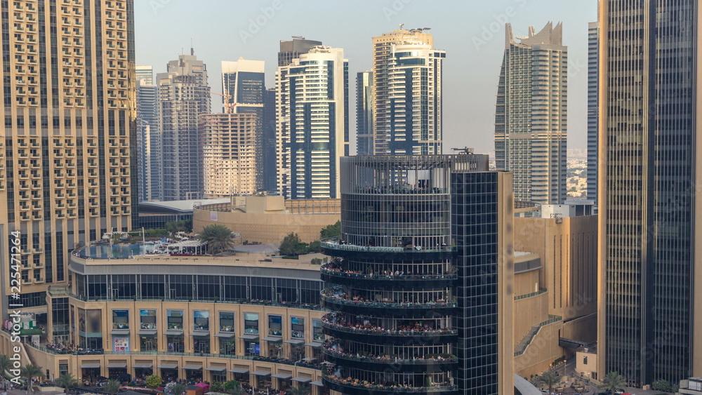 Obraz premium Amazing colorful dubai marina skyline during sunset timelapse