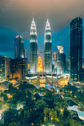 Canvas Print Night over Kuala Lumpur skyline