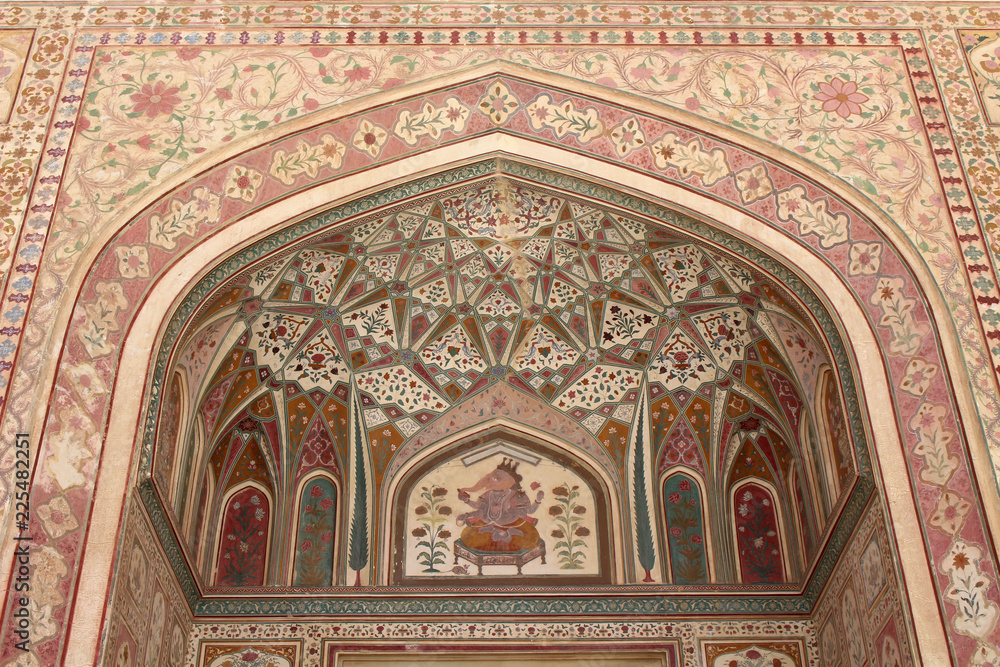 The details of intricate carvings around the Amer (or Amber Fort)