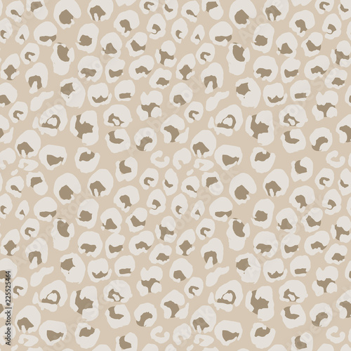 Vector illustration leopard print seamless pattern. Nude hand drawn background.
